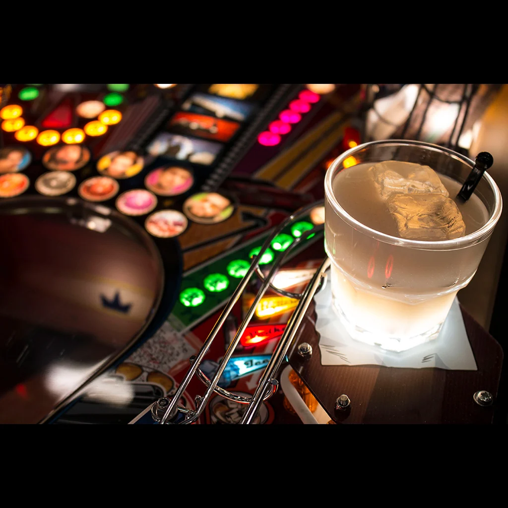 The Dude Moves to Budapest — A Legendary Pinball Machine Opens a New Home for Arcade History 4