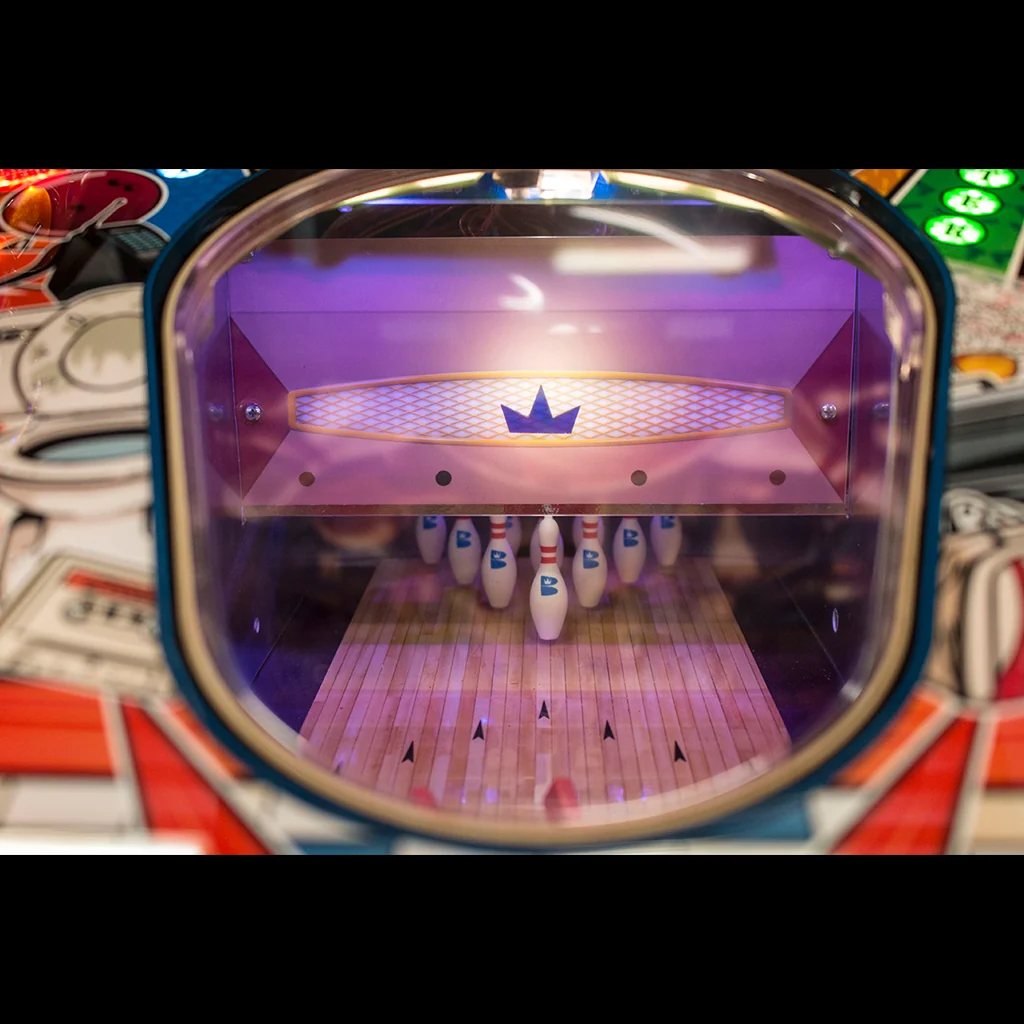 The Dude Moves to Budapest — A Legendary Pinball Machine Opens a New Home for Arcade History 6