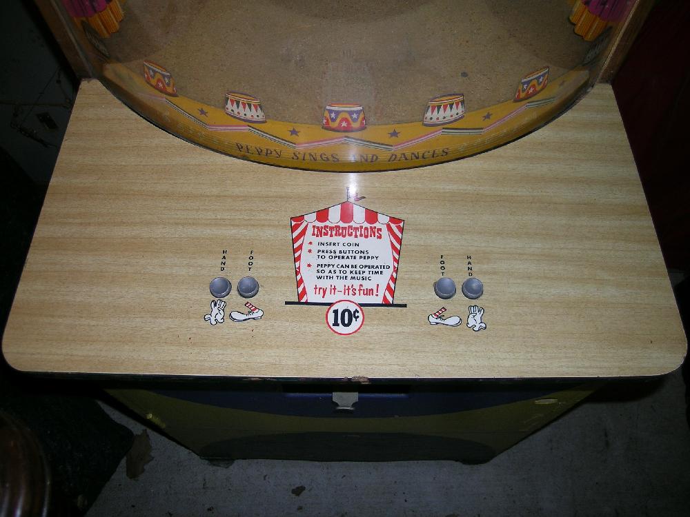 Peppy the Clown – The 1956 Arcade Machine That Sang for Your Dime 3